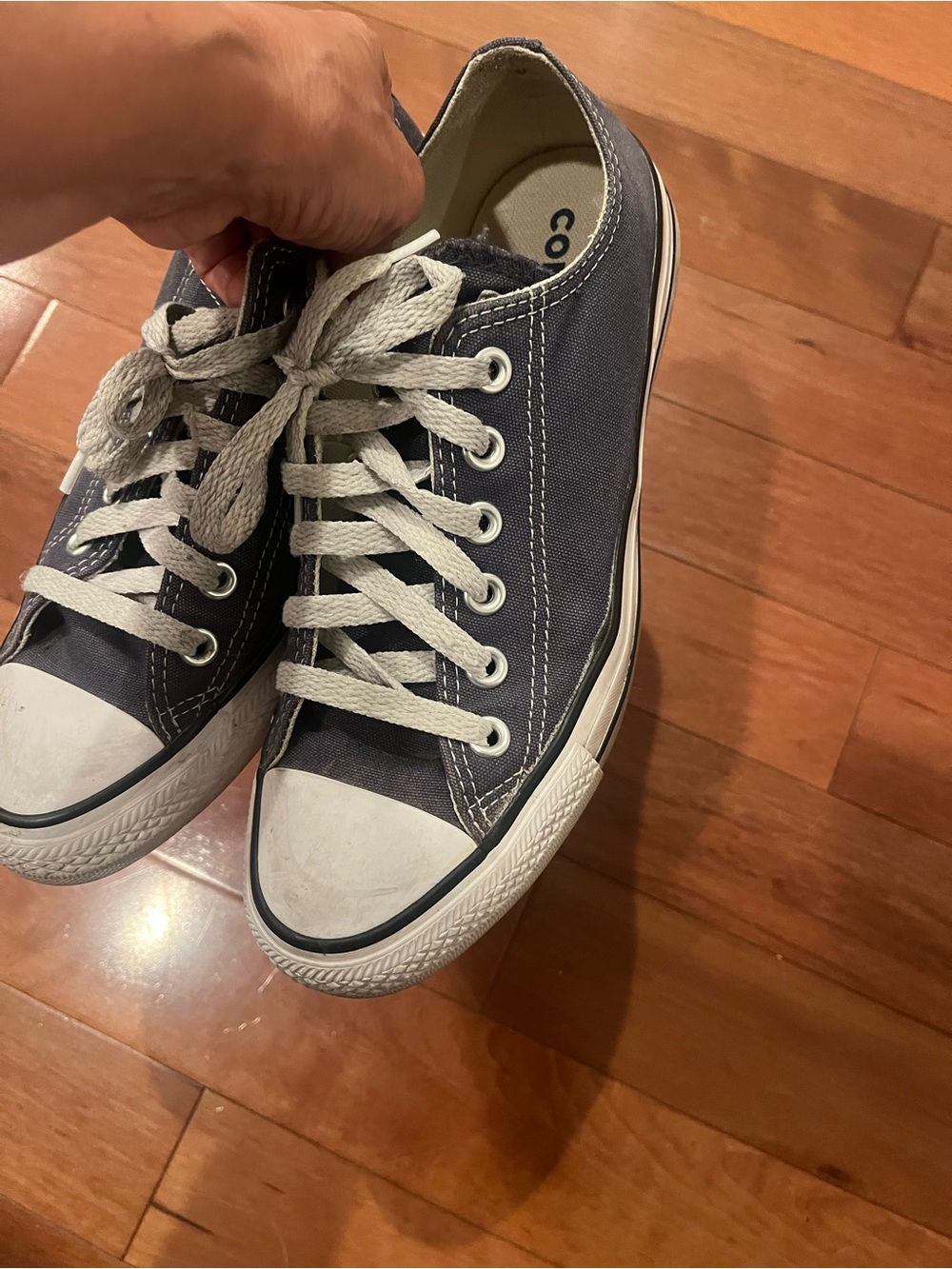 Converse Size 8 - Picture 6 of 9